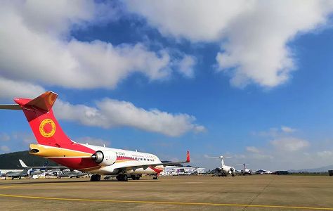 zadbc791a70f8e719af14bb976ec620b2 中国の国産リージョナルジェット機ARJ21が初の国際路線飛行に成功