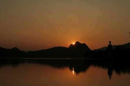 z30723a705a7406fec8f61357a85a8eb0 15日にふたご座流星群の活動がピークに　世界最高の観測地点は中国