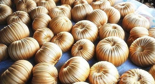 中国における春節のさまざまな風習 旧暦12月23日 糖瓜を供える日 zcd739b734b0f11a3c6eeaa8ba78298d7 中国における春節のさまざまな風習 旧暦12月23日 糖瓜を供える日