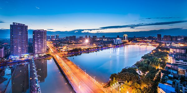 四川省徳陽市公安局が新型コロナウイルスをテーマにした年画作成 z0de4e9ff612778d255c8fef4cb7f58da 四川省徳陽市公安局が新型コロナウイルスをテーマにした年画作成