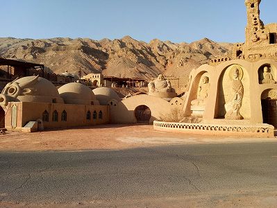 z36317537d83cb5dba58c6ae2da5fa5d3 インターネット活用し、休校しても勉強続ける学生たち　