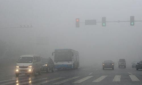 zb5e0f2ded8f65a0b2218728aacf2e26d 煙台の浜海に広がる移流霧の景観　山東省