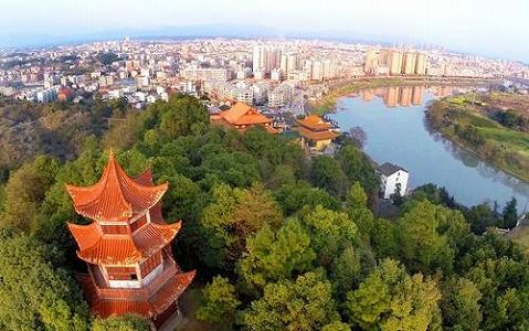 z91b2726dc9589eca0e10fd9b3ab11d73 ピリ辛スナックを具にした餃子？商品販促にライブ配信活用　湖南省