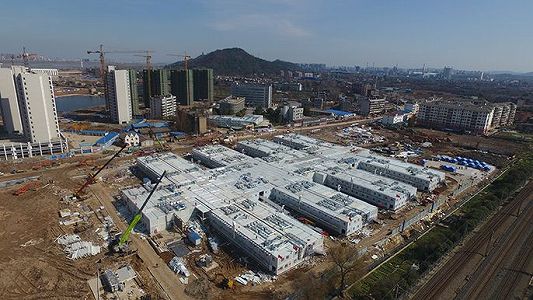 zbee31dcabfaf173956730bbc68a36eb8 湖北鄂州第三病院が「土鍋飯製造ロボット」を導入し、感染リスクを軽減