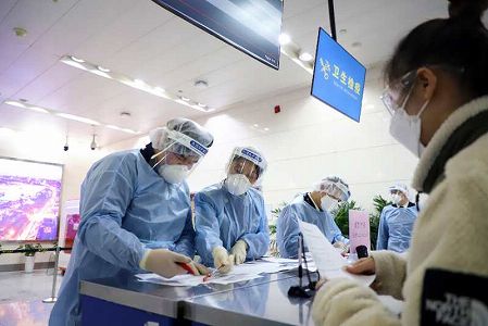 zf5f2ecf5ef65f66835c43ac158db8e8c 疑いのある患者すべて検査、中国の臨時医療施設を推奨　WHO