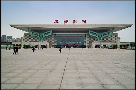 成都市と重慶市を結ぶ成渝高速鉄道を彩る美しい乗務員 z85138b19f634f630424c918c131fe674 成都市と重慶市を結ぶ成渝高速鉄道を彩る美しい乗務員