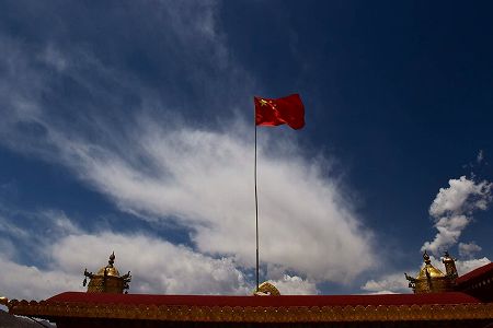 西蔵自治区、クラウドコンピューティングデータセンターを建設中 z5828260cd6d77402d2f225ec400553e4 西蔵自治区、クラウドコンピューティングデータセンターを建設中