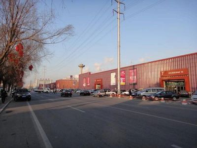 zee537b282bb1b85f302530f53f81d311 重さ50キロのコマを回すコマ回し名人　吉林省長春