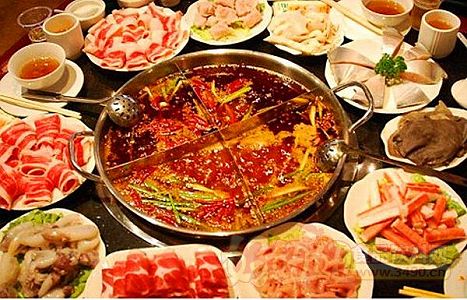 zff2093fbe7ac3ee11c45f900485deaed 湖北支援安徽医療チーム66人が馬雲氏と火鍋会食