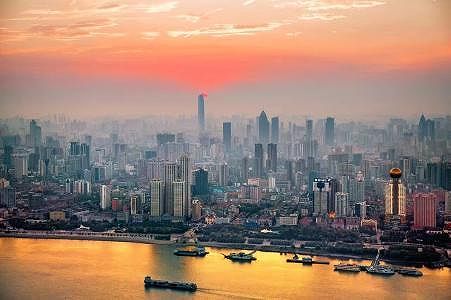 z0018939c7206be6c21647dcaf438fa68 湖北省武漢市の幼小中高　新学期の安全なスタートに向け準備中