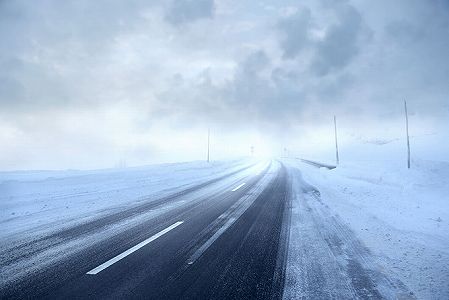 z085a846e94afe67d6574c5ba2333fecc シャングリラに降雪、一面の銀世界に　雲南省