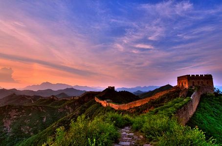 z6deea87428a4a16b11cdfacad8635204 カラフルに色づき秋の深まり感じさせる金山嶺長城　河北省