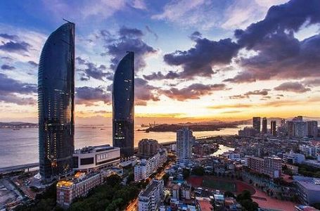 z85c4e80f941e2e6057c8c96131243999 廈門市に自動運転食堂自動車　コード決済で温かい食事