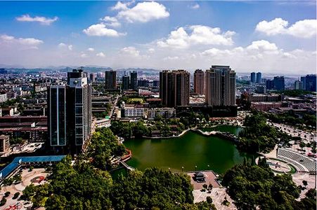 華麗な武術披露した体育教師、しかし上には上が! za990f805c697d90ae12a47490bb4af97 華麗な武術披露した体育教師、しかし上には上が!