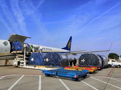 ze20ac88c940ebf6eadec38008f82f215 青蔵高原で積載容量最大となる航空輸送専用路線が開通