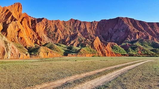 新疆ウイグル自治区の絶景と文化を堪能できる映画「歌声的翅膀」 z4c347572153093e7d2998df6731a1c50 新疆ウイグル自治区の絶景と文化を堪能できる映画「歌声的翅膀」