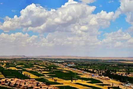 ze4184e50a482d3c65015877351045411 「砂漠の街」を潤す黄河の水　甘粛省・民勤県