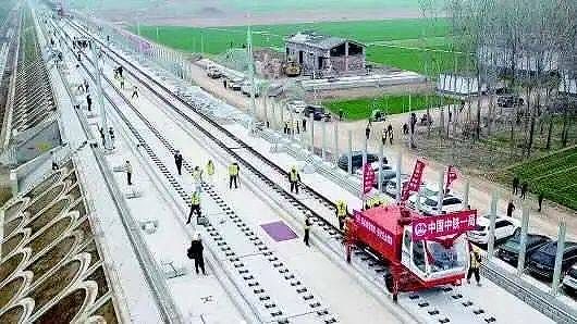 3年間で新設する鉄道3000キロ、民用空港30ヶ所以上 ze7b6aac03ebda1f00994f20b13b110eb 3年間で新設する鉄道3000キロ、民用空港30ヶ所以上