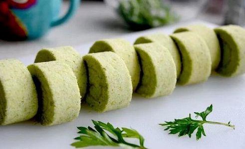 z548cc9ae25800663488eaec3d3c6bd8d 中医薬に用いる蓬（ヨモギ）でスイーツ作り　甘粛省蘭州市