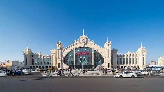 z77d2116d81fbd586fa06df68a0975d7f 中国最東端に建設中の高緯度・極寒地高速鉄道の総合試運転始まる