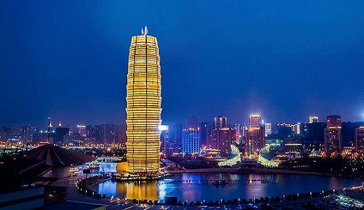 zf82951a3610f8107c27f68883450da44 ストリートダンサーは68歳！チームで踊り続けて10数年　河南省鄭州市