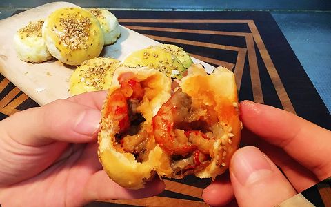 中国の各大学が打ち出すオリジナル月餅、あなたはどれを食べたい? z5d9b3404533c83b1d06534e4d2228a3a 中国の各大学が打ち出すオリジナル月餅、あなたはどれを食べたい?