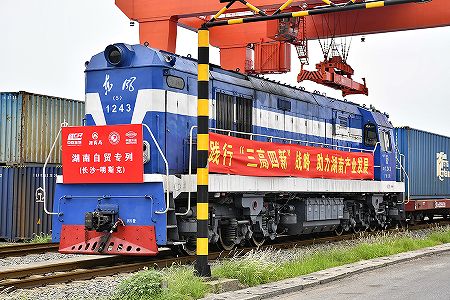 z9b9fde4a5da2fb0a94a15bfb39d59d7f 江西省九江市から初の「中欧班列」が出発