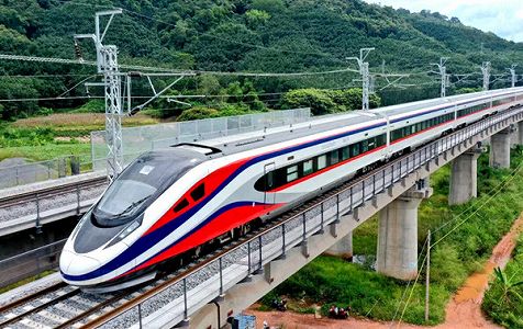 z6b7fb41570342b99f390ab0f8fc68637 高速列車「瀾滄号」がラオス首都に到着　動態チェックに投入