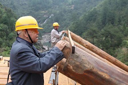 100年以上びくともしない「木組み」工法によって作られた屋根付橋 zbafe7ad28f66372806d4b4c0c4cffdea 100年以上びくともしない「木組み」工法によって作られた屋根付橋