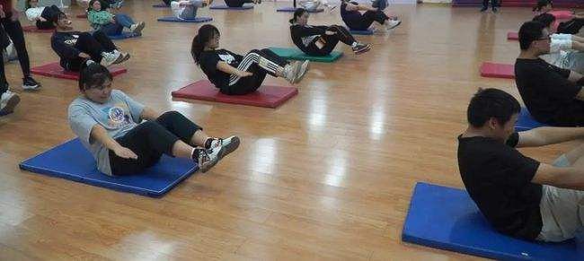 z4cb4747b78a3cb2e7853cd913a10f25f 大学で「ダイエットクラス」開講　陝西省