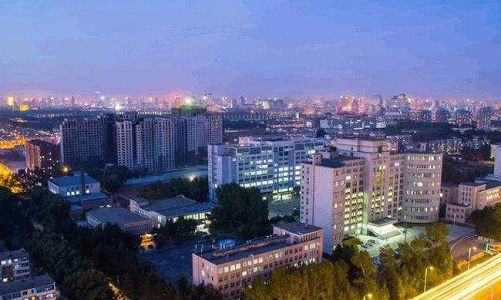 z914d1665f885f1d751d758e626005e12 長春市に「氷のカフェ」登場　市民の「行ってみたい場所」に