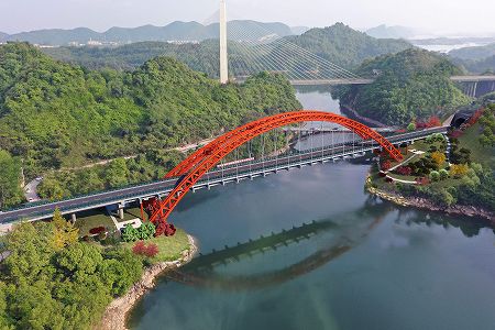 za32d52d36f3dede01f30f6fce8f4ca07 貴州省初の「バスケットハンドル型」道路橋が「橋のノーベル賞」