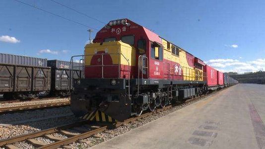 z8c5438ef8fea7ddc04f008686909b047 中国・ラオス間を陸の新路線で初運行、通関手続き24時間短縮を実現