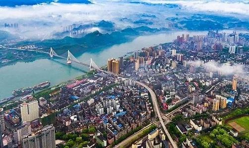 z6e19eb81833c10eacfa67975db37bb97 湖北省の開通済み高速道路が7378キロに　中国中部で１位