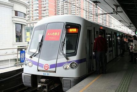 z934c3e29852480da57105b7248ed2f1c 上海市の列車運行数が増えて徐々に通常営業に近づく