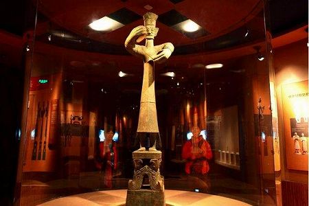 新発見の「青銅神獣」と「青銅神壇」は「銅頂壇人像」と元々一体か za29a18158d5226269a570cb2448ec070 新発見の「青銅神獣」と「青銅神壇」は「銅頂壇人像」と元々一体か