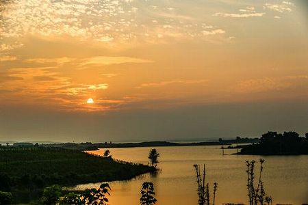 z2b4af2823a72e4d68c812914f681fc83 中国独自の全状態新構造空中消火機が水上初飛行に成功