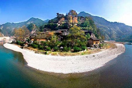 青き山と清らかな川に囲まれた美しいミャオ族の村 貴州省 z5b8ffe3849be291b48c85f56d937a63d 青き山と清らかな川に囲まれた美しいミャオ族の村 貴州省