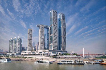 山火事消し止めた「英雄」を見送るため街頭に集まった重慶市民 z83930ef20604dc0f5231d00cce6b1f49 山火事消し止めた「英雄」を見送るため街頭に集まった重慶市民