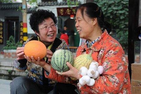 本物ソックリ!山東省の特産品の数々を「縫いあげた」おばあちゃん za2eaffe7eed1b2f40f854b4dd573ec42 本物ソックリ!山東省の特産品の数々を「縫いあげた」おばあちゃん