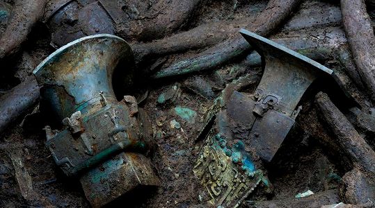 三星堆遺跡でシカの角がついた帽子をかぶった人像が出土 za4fa206c3a9a562012b528a78206a1cd 三星堆遺跡でシカの角がついた帽子をかぶった人像が出土