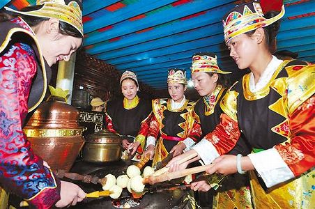 z43e1a4874d3f9624664a87f28135ab95 チベット暦「工布新年」を迎えた林芝　西蔵自治区