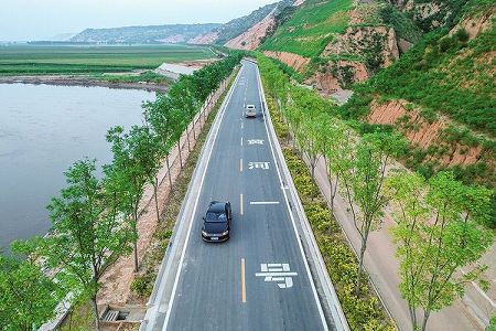 z8b5a672448ae3793d7b98893ff8ca549 観光道路「黄河1号」沿線に広がる美しい風景　山西省臨汾市