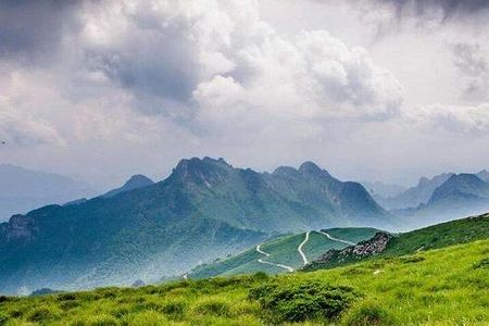 陝西省初の「氷雪旅行で年越しを迎える」特別観光列車が運行 z08d04ac2ed2a42f6926140a58f724582 陝西省初の「氷雪旅行で年越しを迎える」特別観光列車が運行