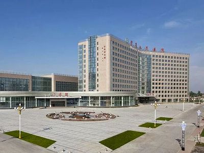 z88394544df11362251c7789cdc950aee 医療従事者が村に足を運んで巡回診療　貴州省