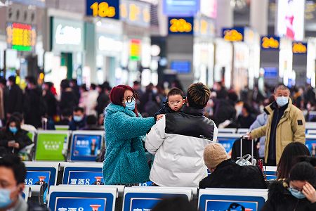 z8114151a2a3003511283704e8d552bd5 列車内で無料の健康診断と健康相談実施