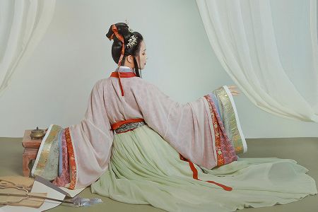 z11dfdabdfbb2ac8eea5f9e028f84ac8a 漢服愛好者が四川省lang中古城で一堂に会す