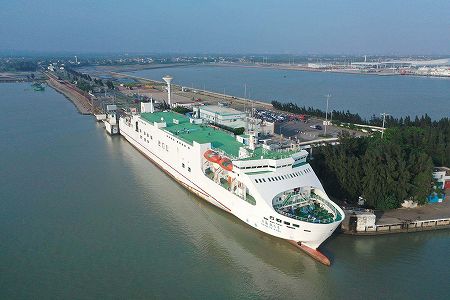 列車に乗って「海を渡る」 中国国内で唯一の「海上を走る鉄道」 z081025284d2b7f715413700e126324d8 列車に乗って「海を渡る」 中国国内で唯一の「海上を走る鉄道」