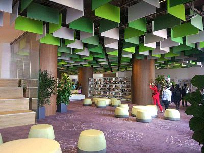 z6db3e512aaeba70dd411557acac2678d 「スマート運搬ロボット」、中国・シンガポール友好図書館で稼働開始