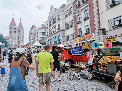 zb14d92376f3874f2ccd1363b984d965a 青島市で百年の歴史誇る中山路で「ビールの季節」スタート　山東省